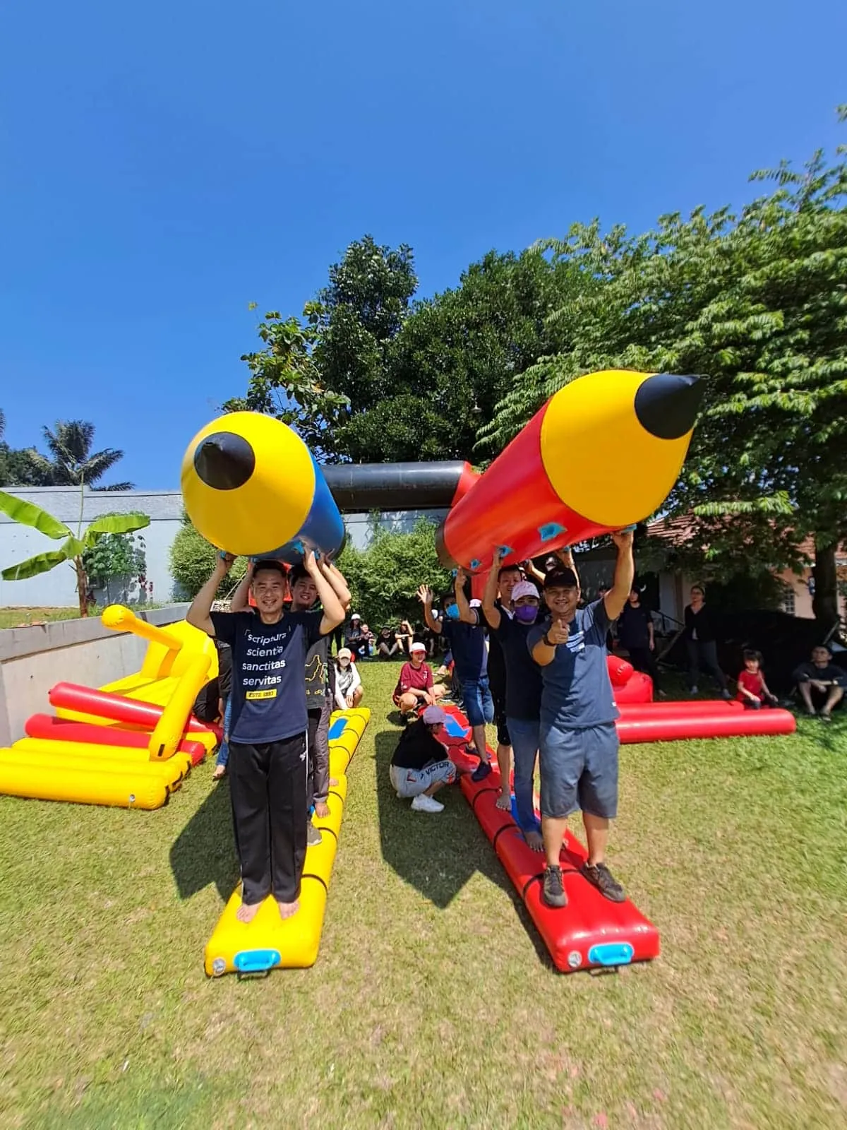 Kegiatan gathering kantor dengan games seru di Anyer